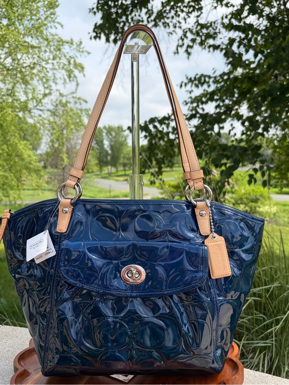 Coach Signature Embossed Leah Navy Patent Leather Tote F14663 - Picture 17 of 17